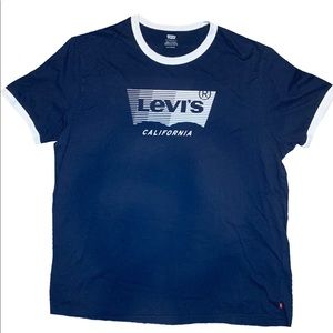 Levi’s T-shirt